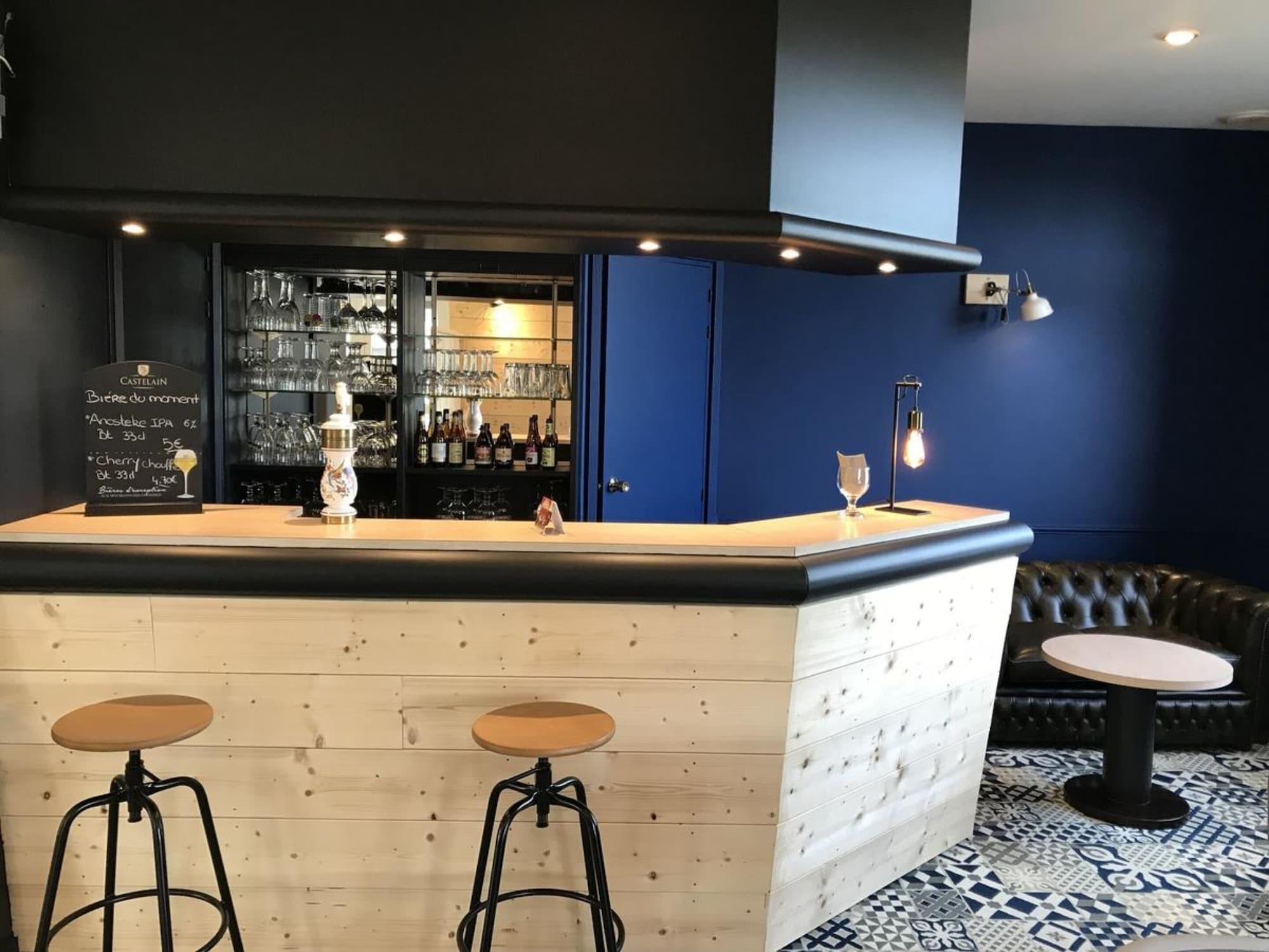 Le Manoir Hotell Orchies Eksteriør bilde